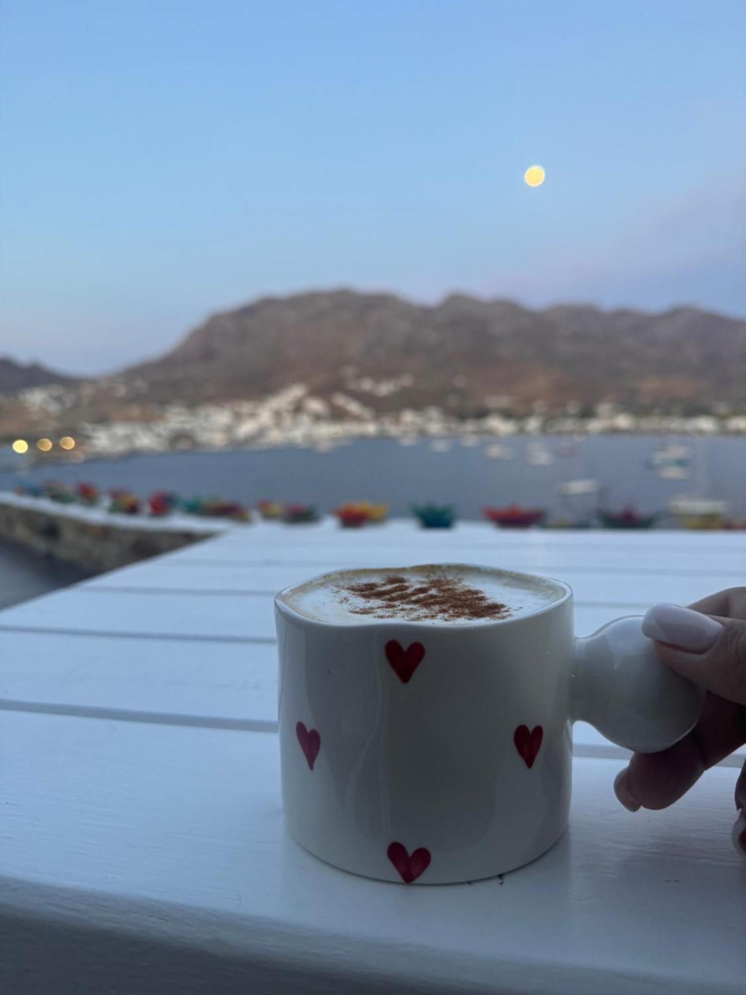 Amfitriti Serifos Livadi  Exterior foto